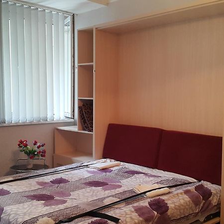 Apartment On Rustaveli Avenue Tbilisi Exterior foto