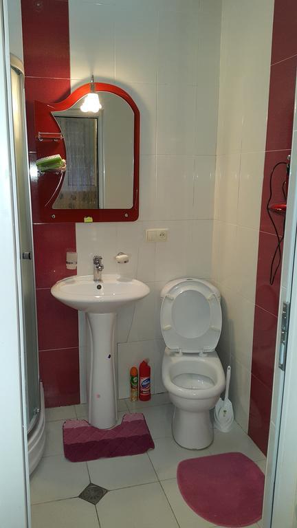 Apartment On Rustaveli Avenue Tbilisi Quarto foto